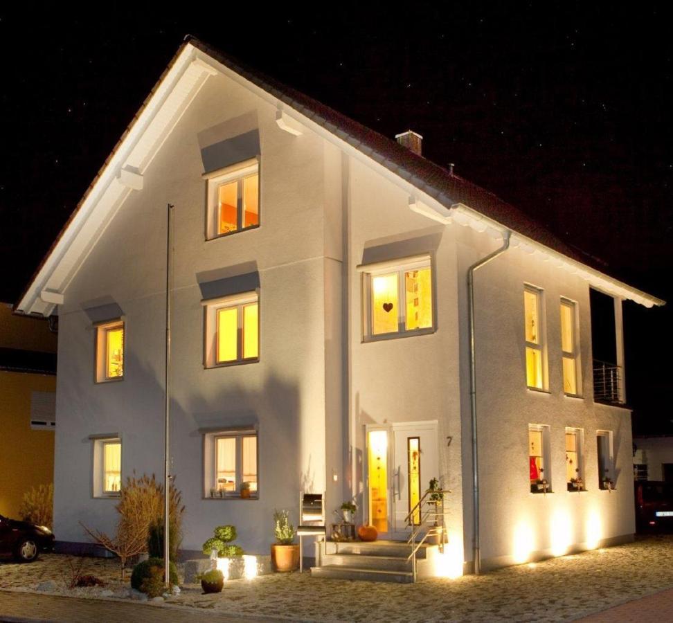Großheubach Ferienwohnung Familie Buchner מראה חיצוני תמונה